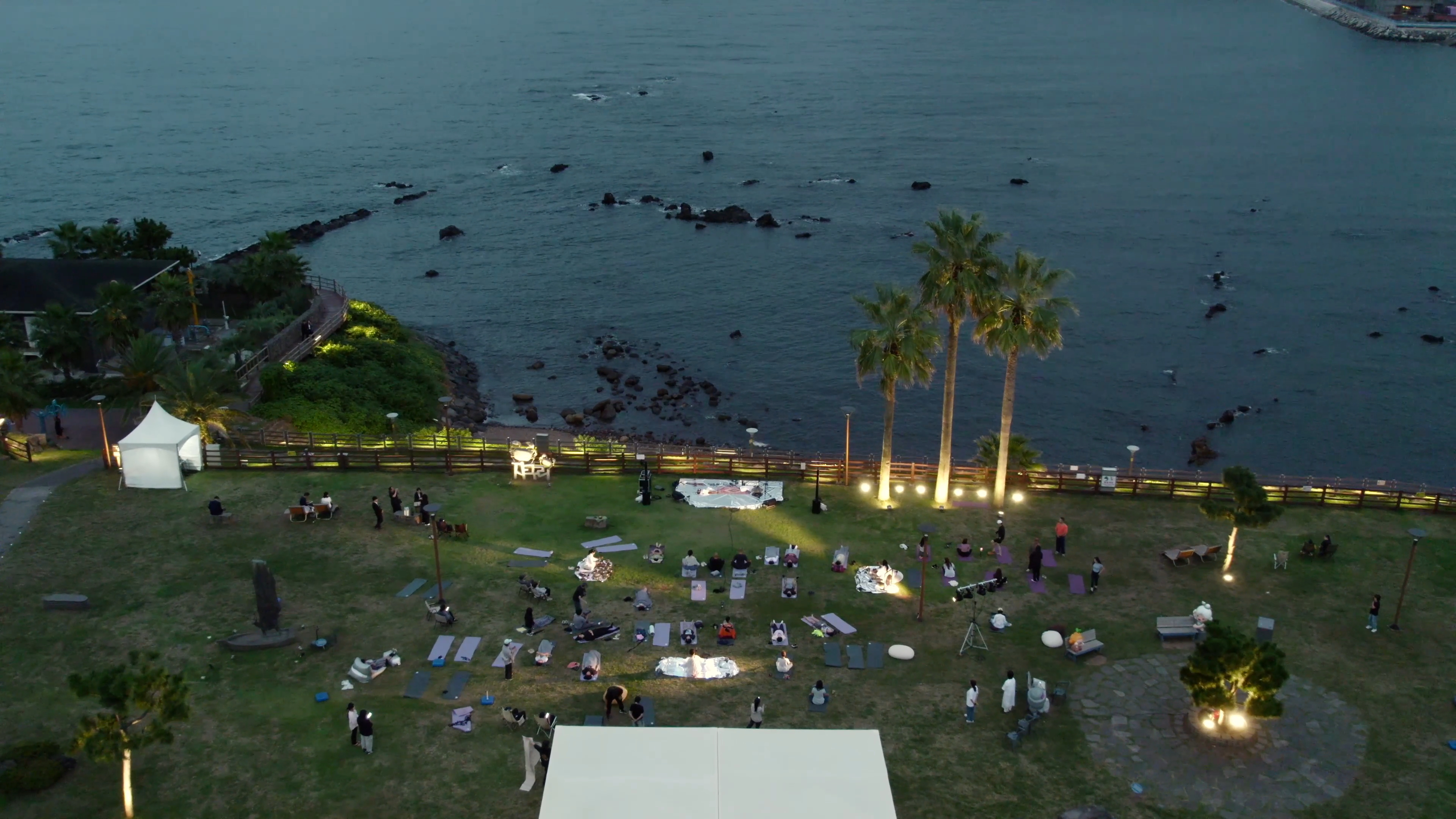 Healing Tide site-responsive performance